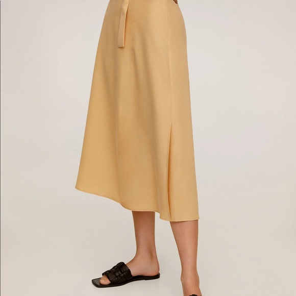 If you are interested comment or give me a like 👍🏽💛 - Picture 6 of 7